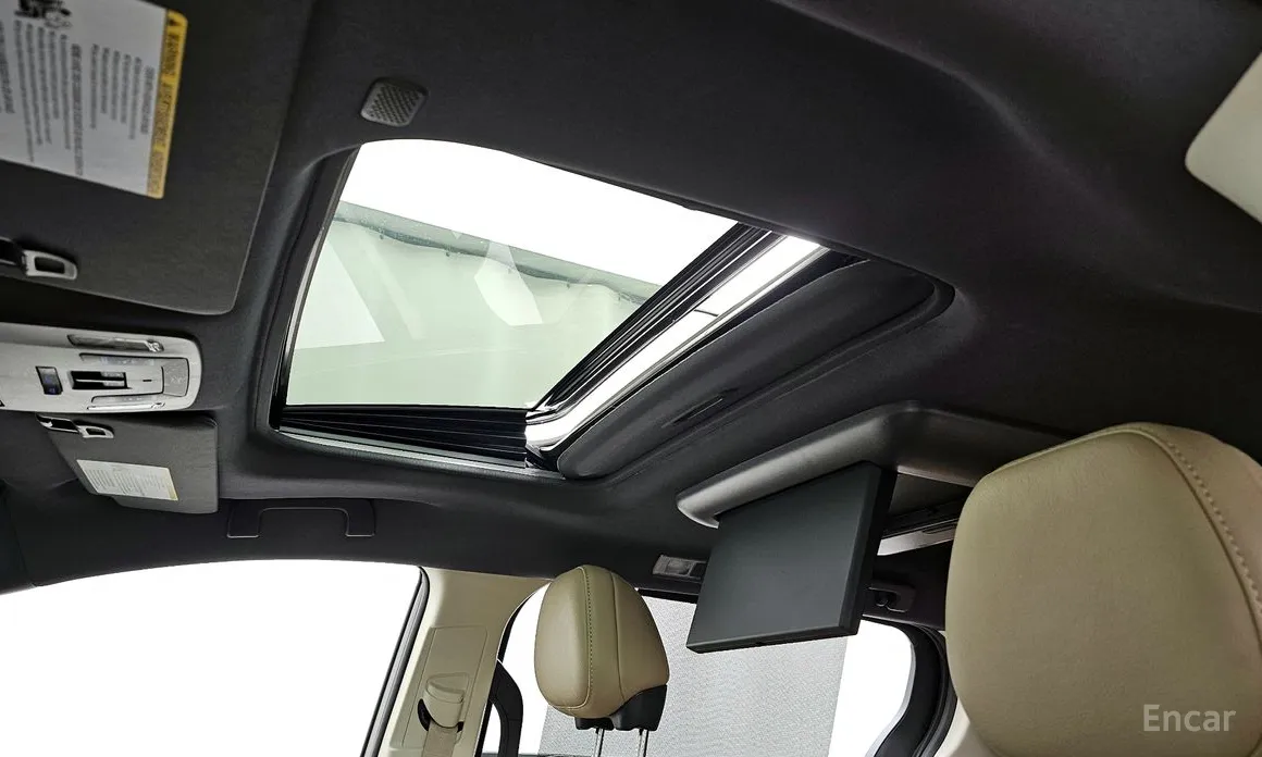 Фото 19 - Toyota Sienna