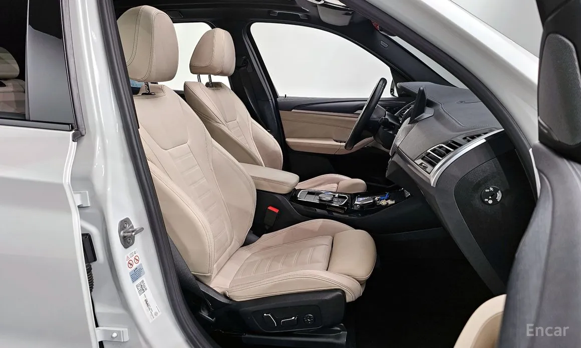 Фото 10 - BMW iX3