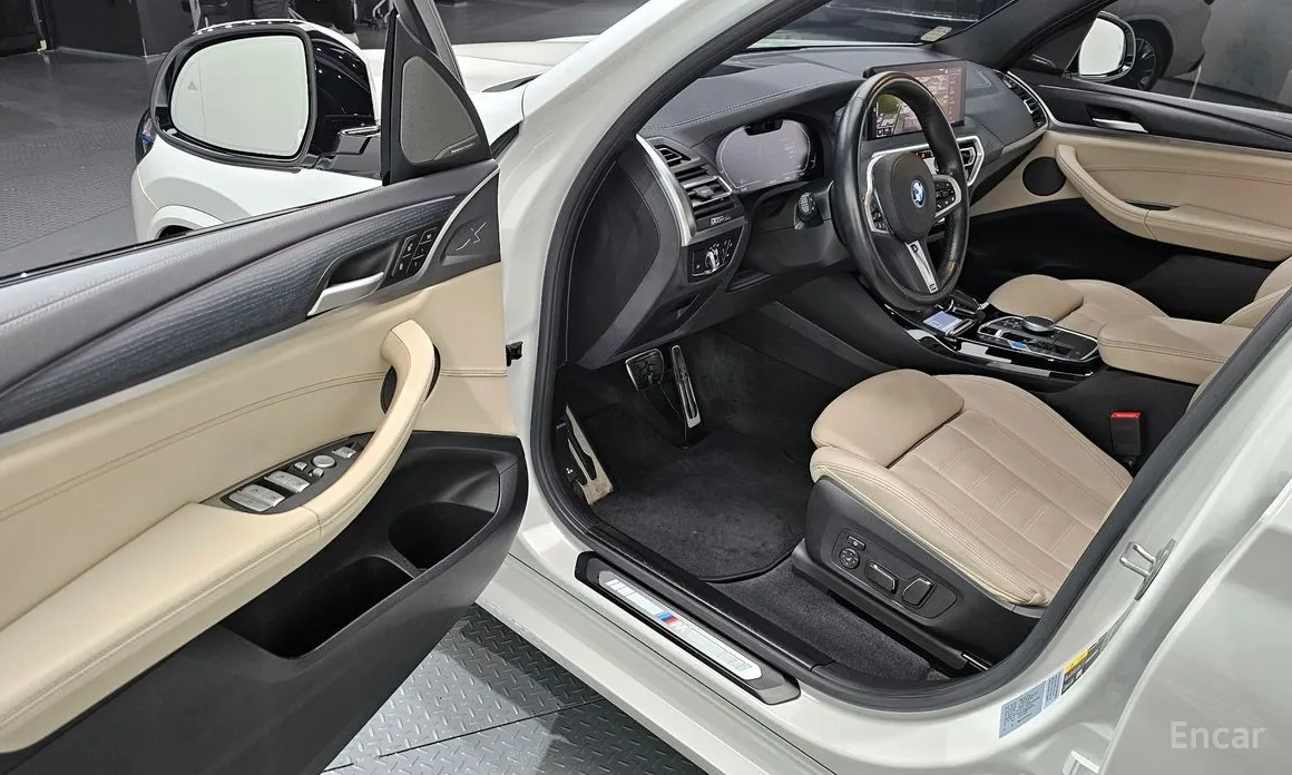 Фото 11 - BMW iX3