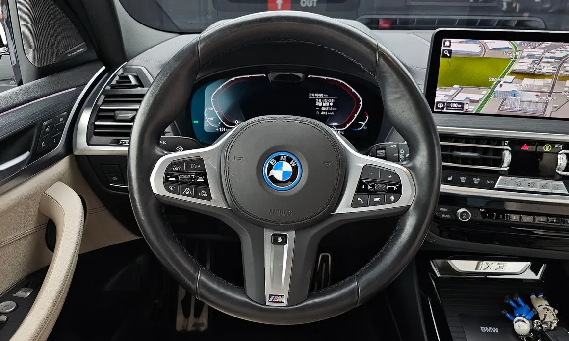 Фото 13 - BMW iX3