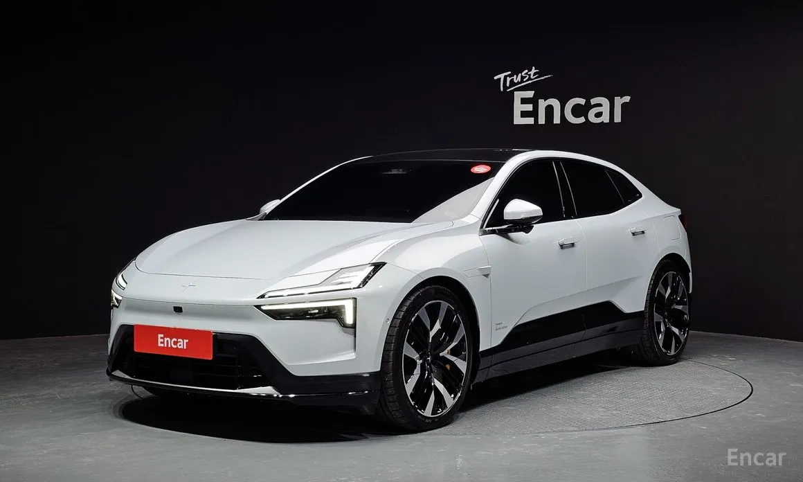 Фото 1 - Polestar 4