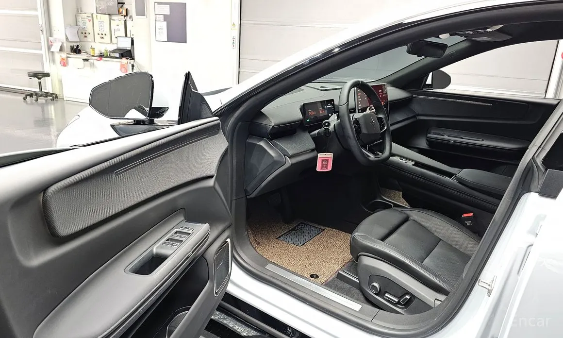 Фото 10 - Polestar 4