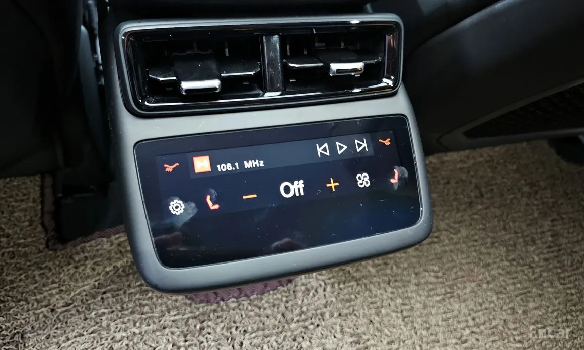 Фото 17 - Polestar 4