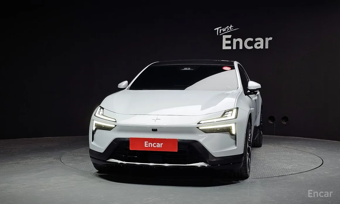 Фото 3 - Polestar 4