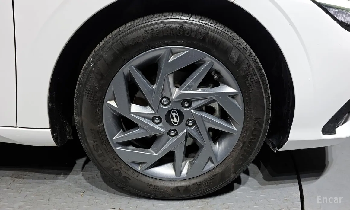 Фото 5 - Hyundai Avante