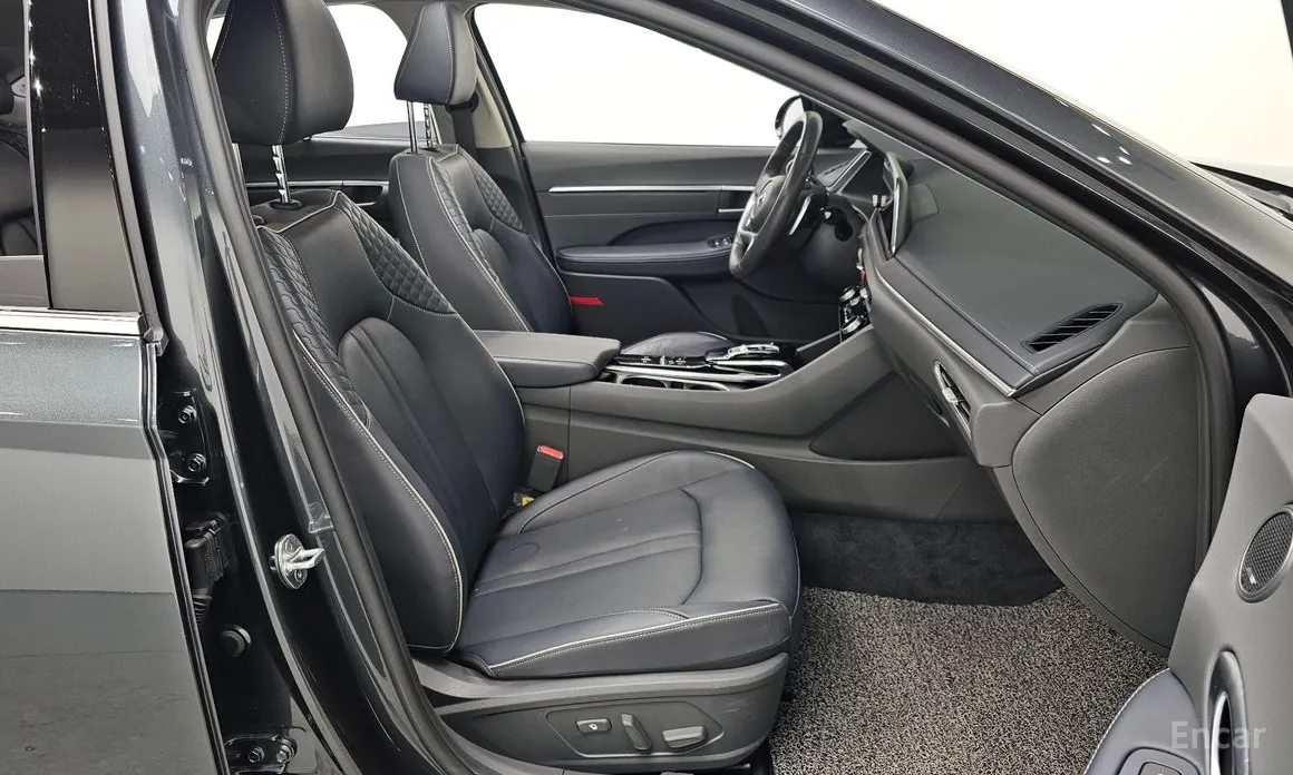 Фото 11 - Hyundai Sonata