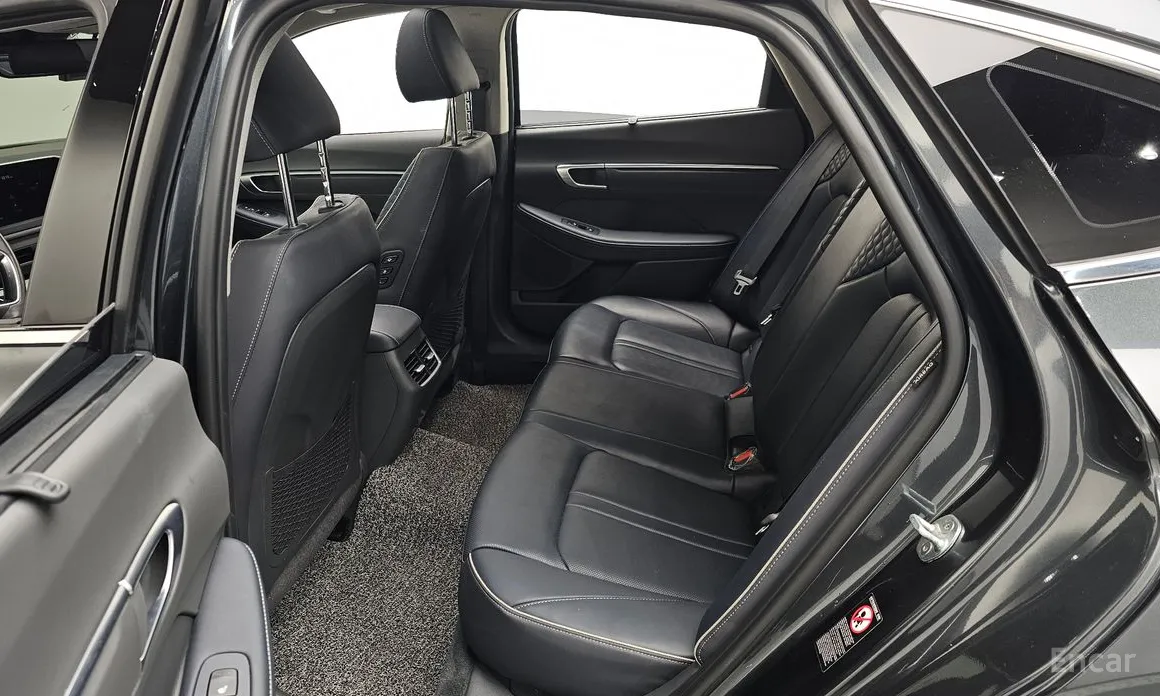 Фото 12 - Hyundai Sonata