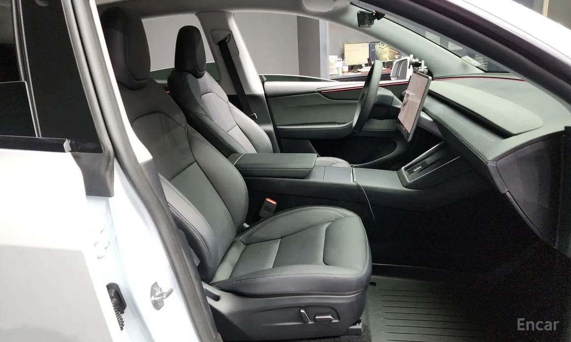 Фото 11 - Tesla Model Y