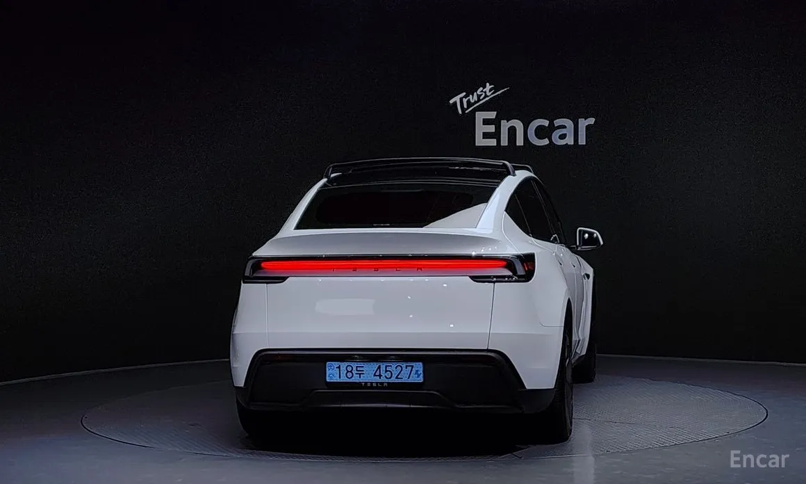 Фото 4 - Tesla Model Y