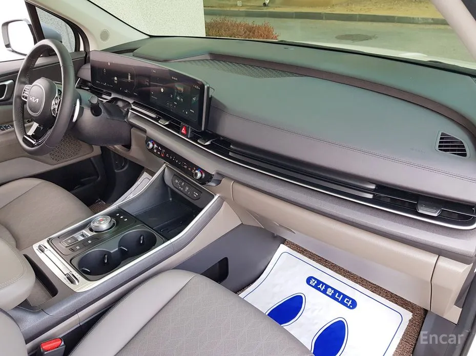 Фото 13 - Kia Carnival