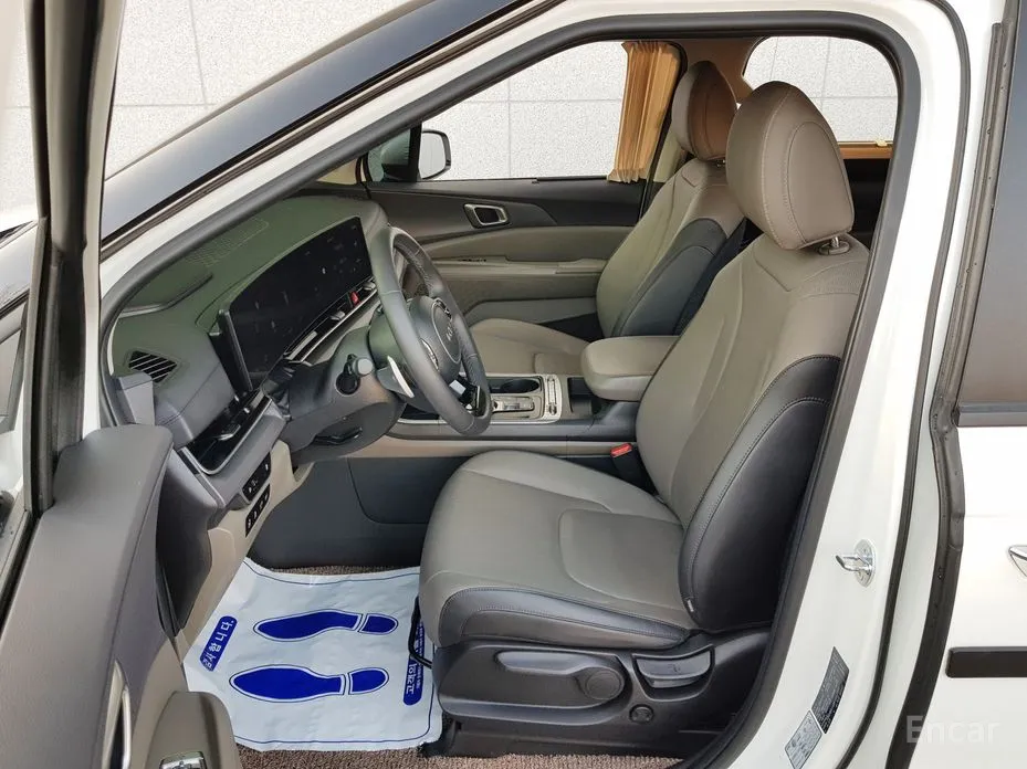 Фото 5 - Kia Carnival