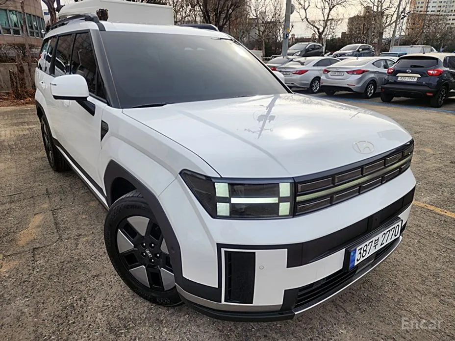 Фото 18 - Hyundai Santa Fe