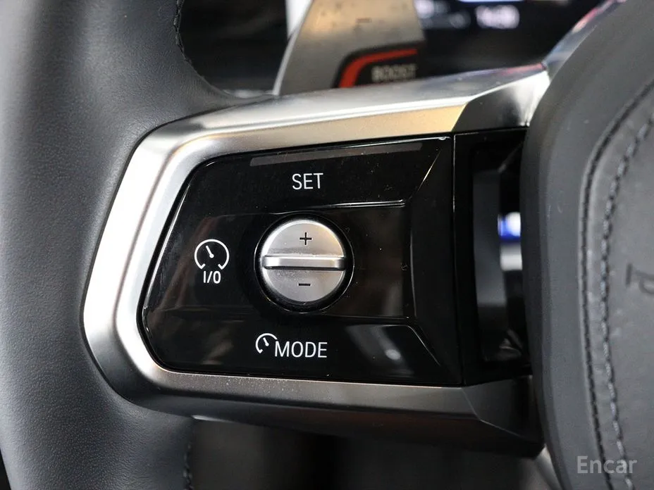 Фото 10 - BMW 7 Series