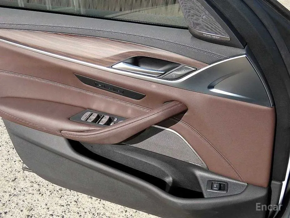 Фото 12 - BMW 5 Series