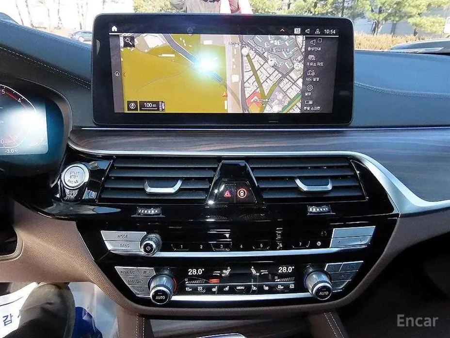 Фото 13 - BMW 5 Series