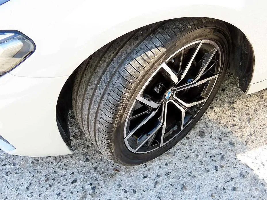 Фото 20 - BMW 5 Series