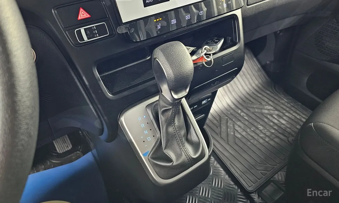 Фото 9 - Hyundai Staria