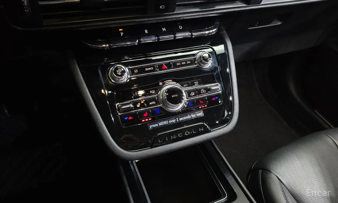 Фото 9 - Lincoln Corsair