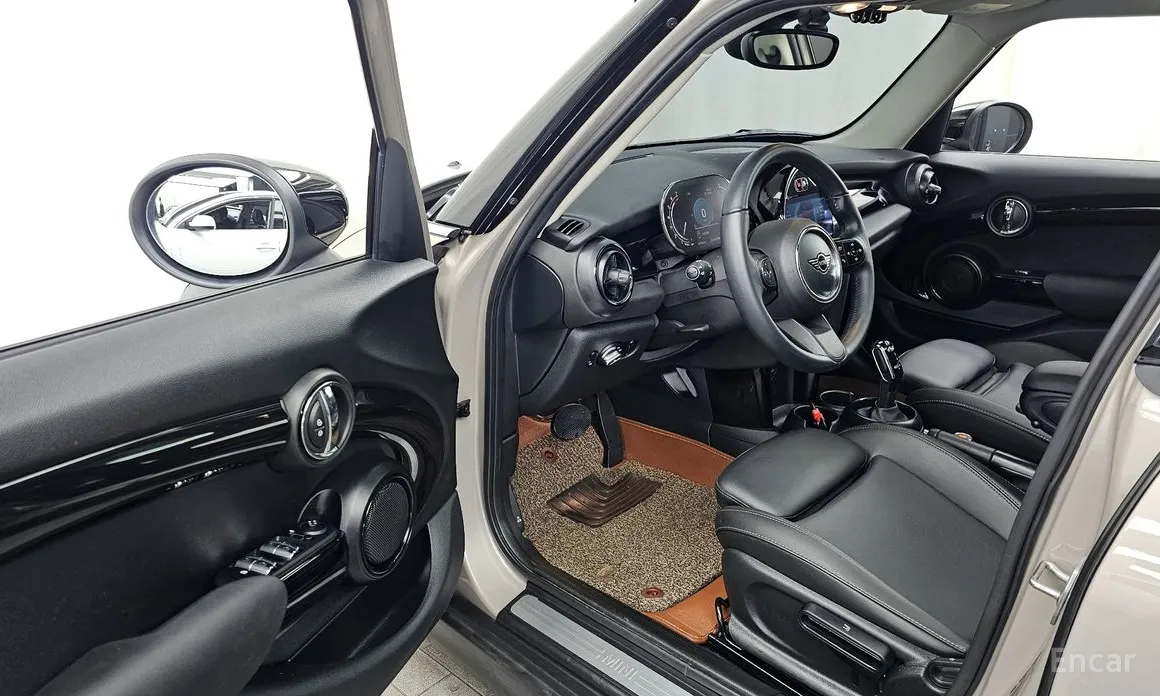 Фото 10 - Mini Cooper