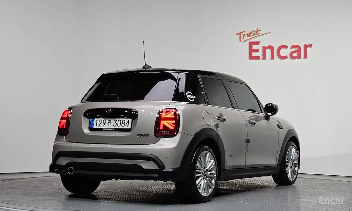 Фото 2 - Mini Cooper