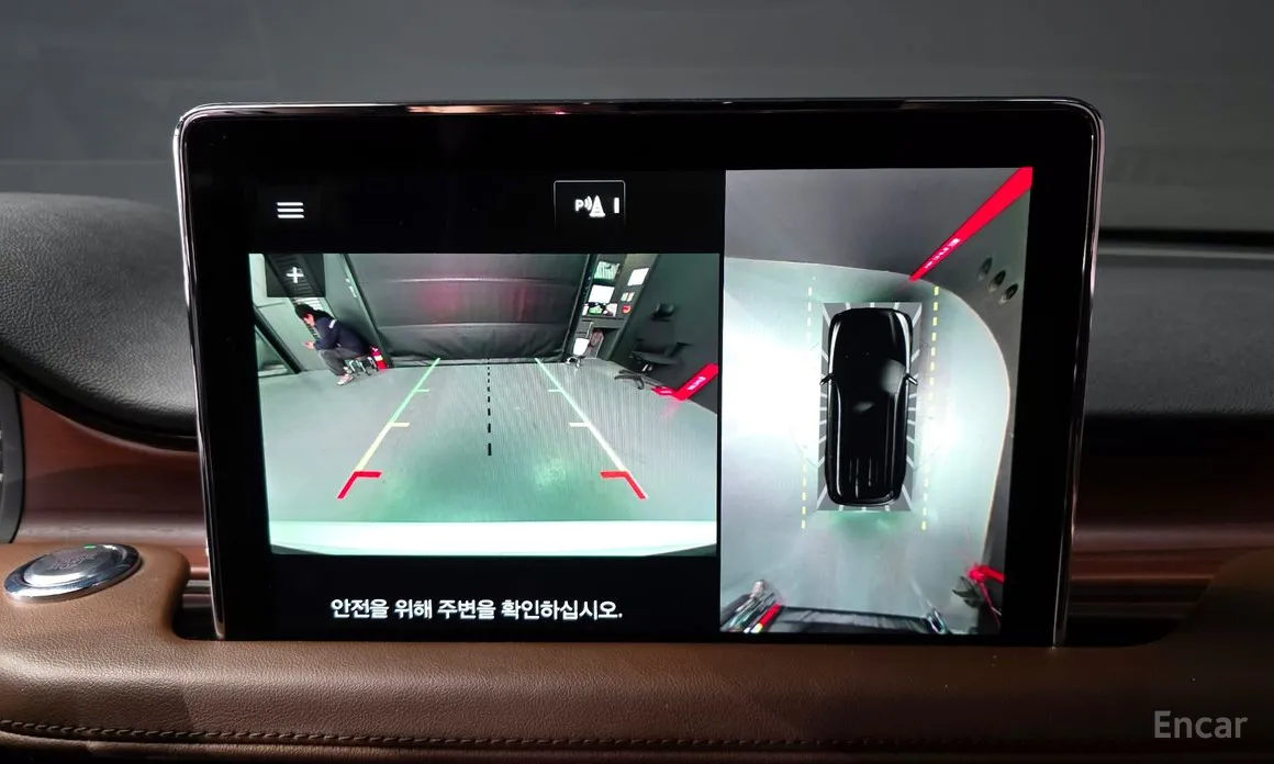 Фото 15 - Lincoln Aviator