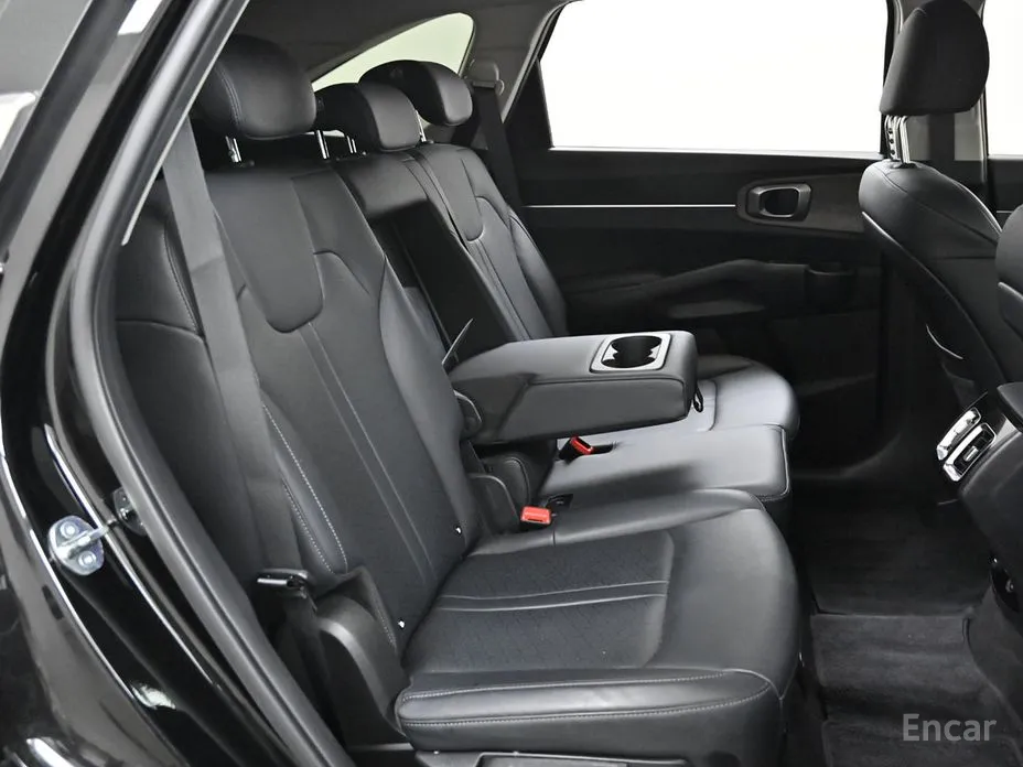 Фото 12 - Kia Sorento