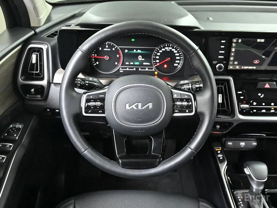 Фото 13 - Kia Sorento