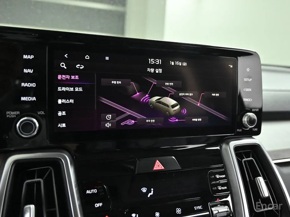 Фото 17 - Kia Sorento