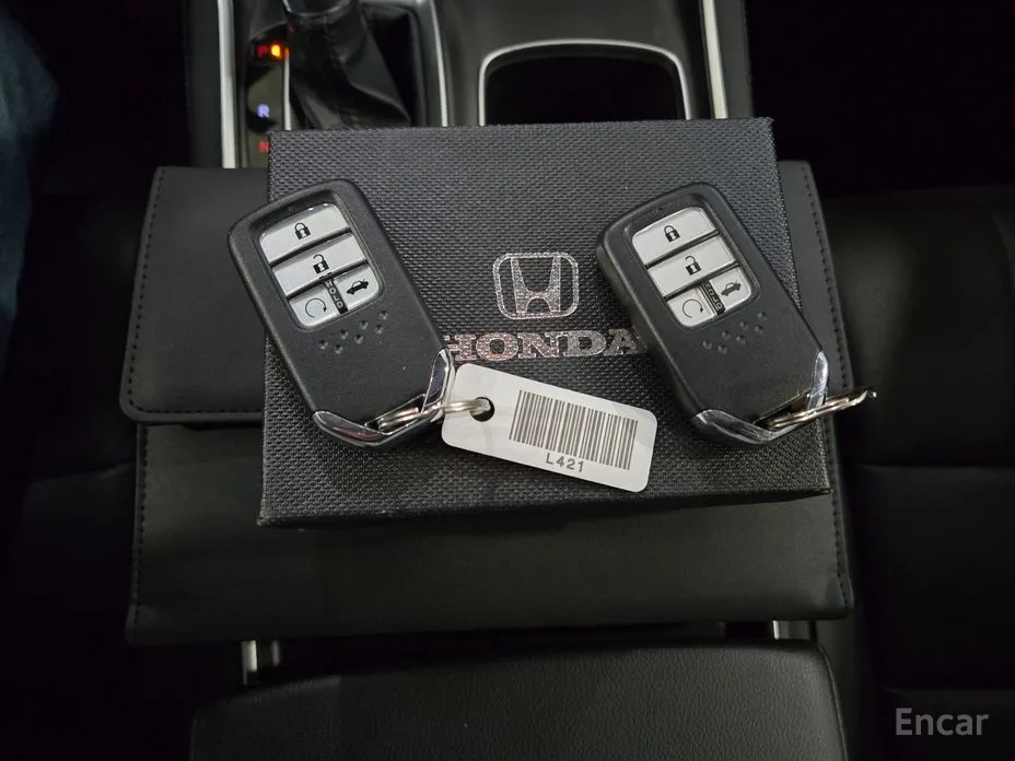 Фото 13 - Honda Accord