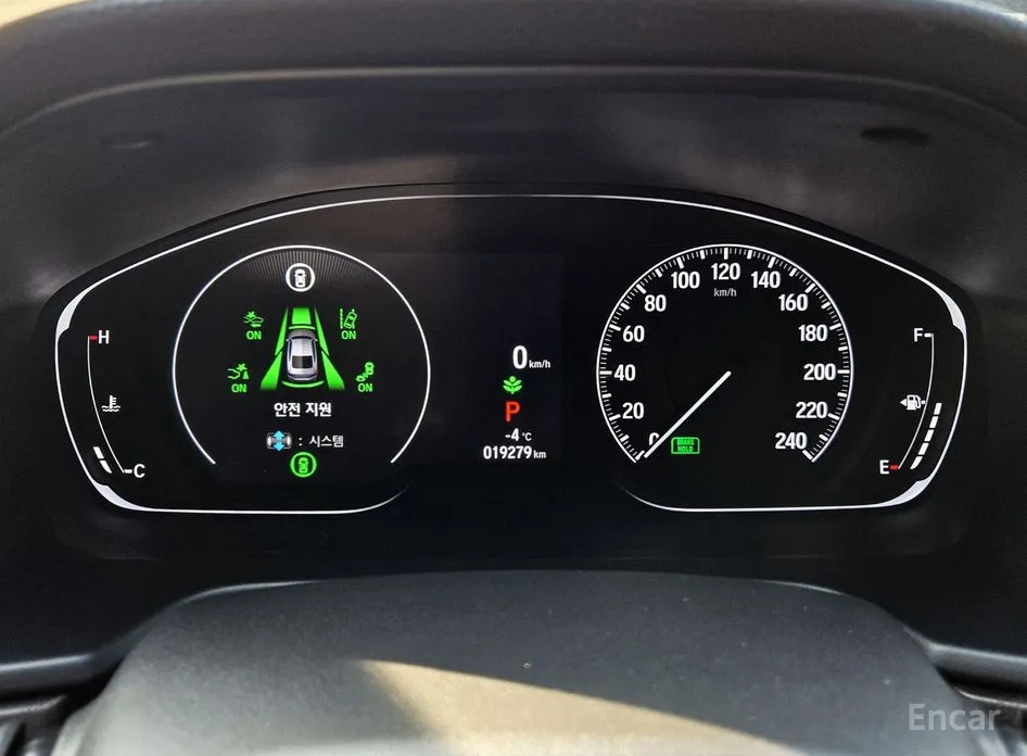 Фото 7 - Honda Accord