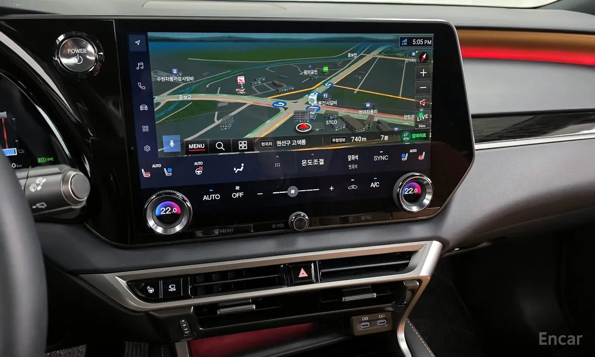 Фото 14 - Lexus RX