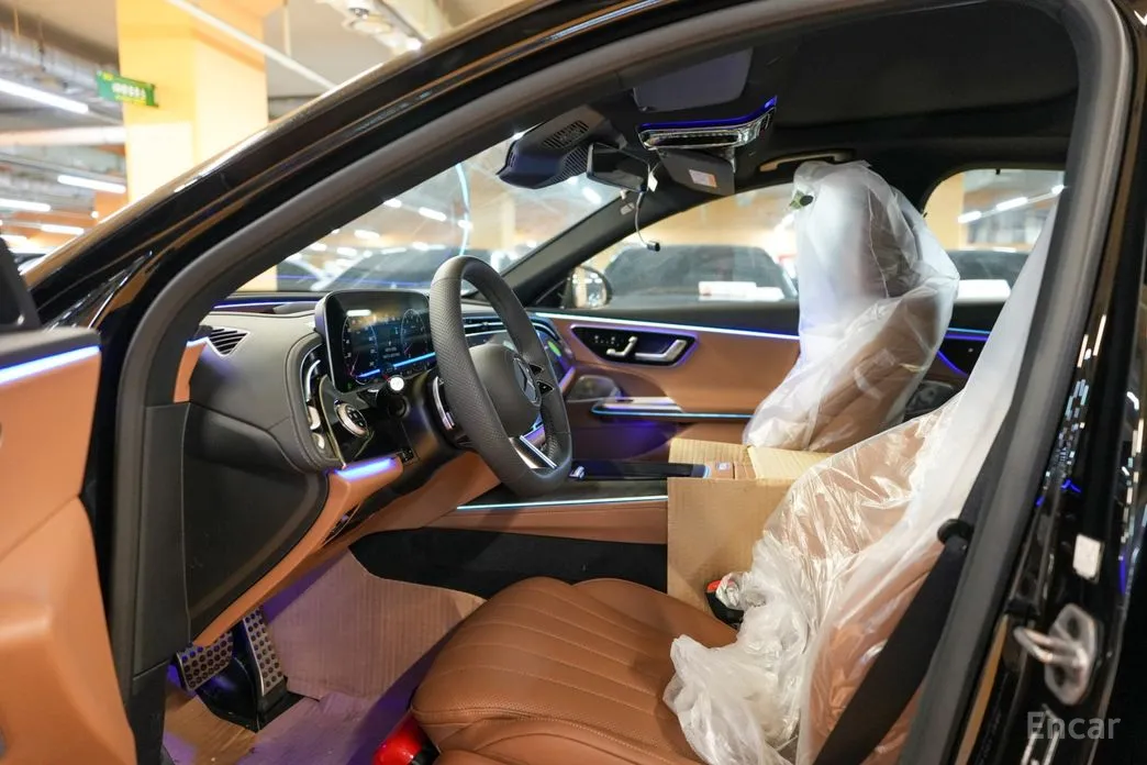 Фото 13 - Mercedes-Benz E-Class