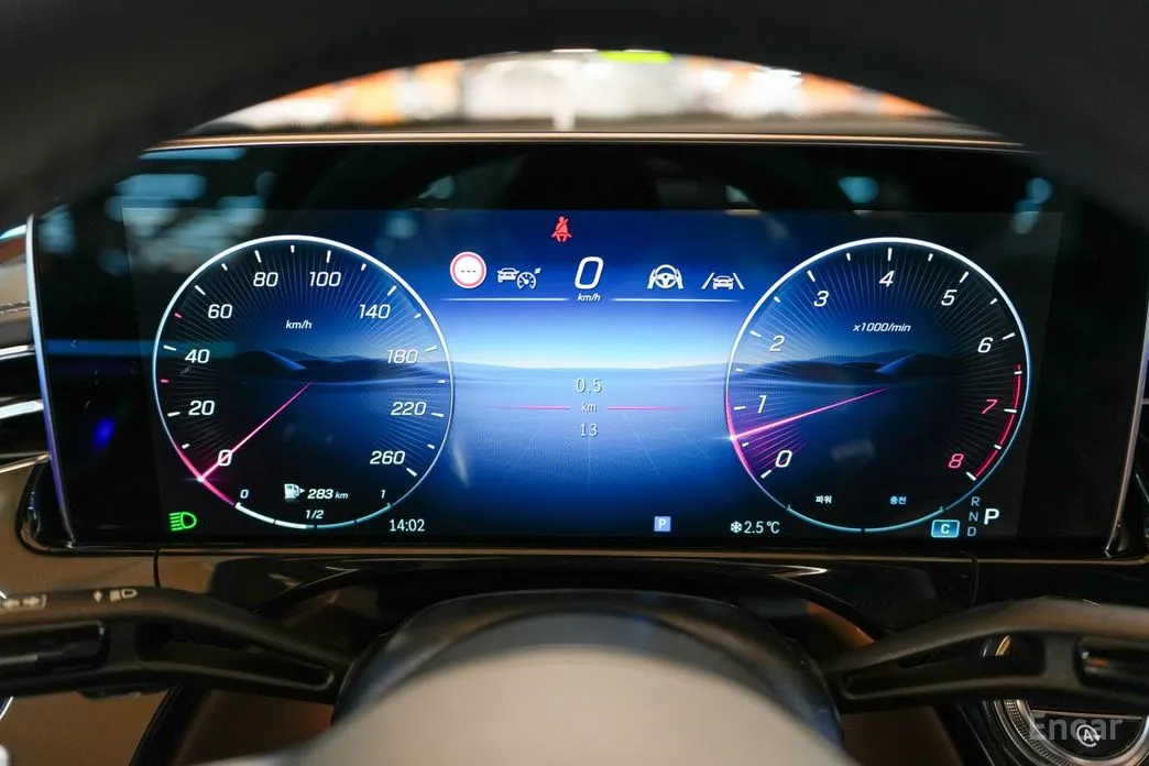 Фото 16 - Mercedes-Benz E-Class