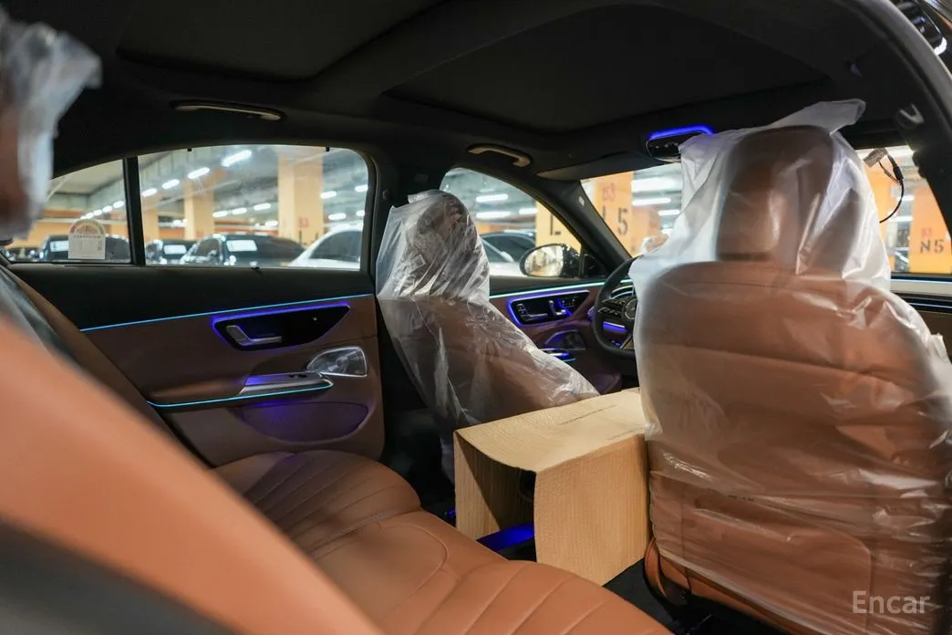 Фото 20 - Mercedes-Benz E-Class