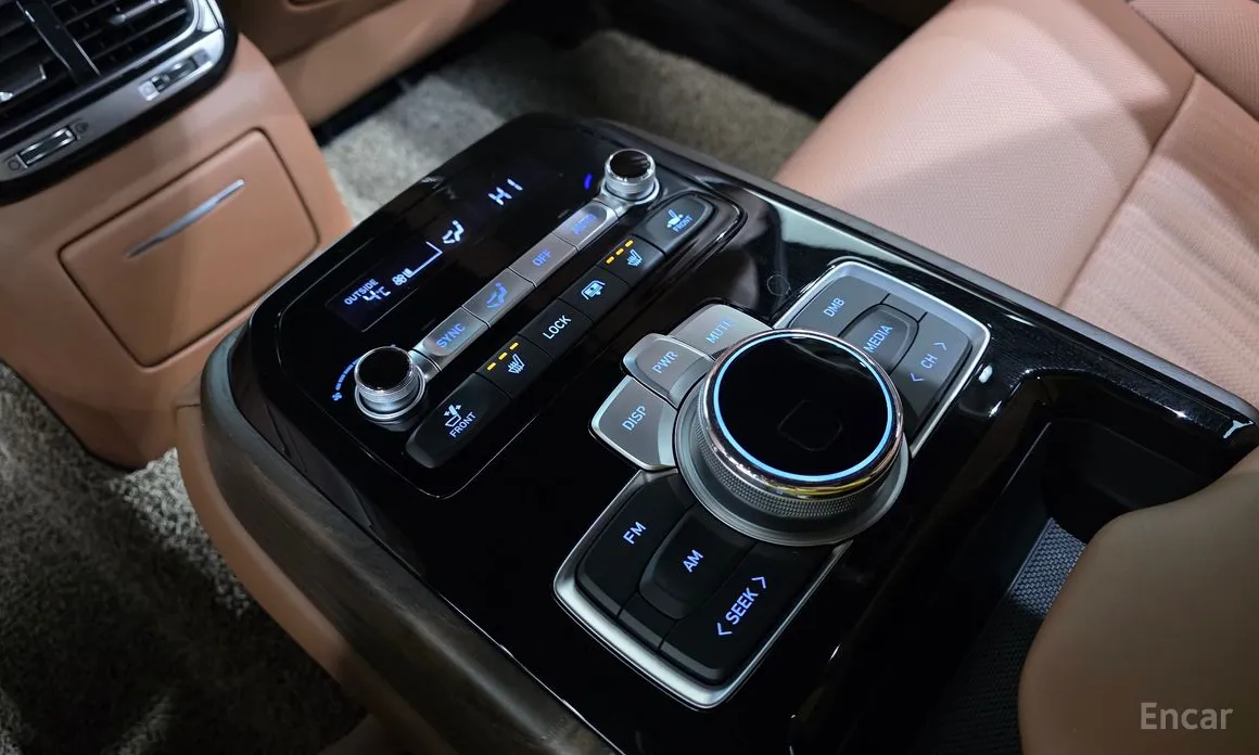 Фото 18 - Genesis G90