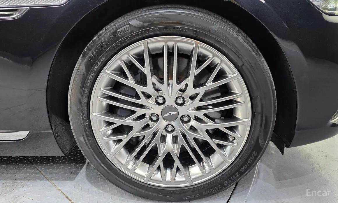 Фото 5 - Genesis G90