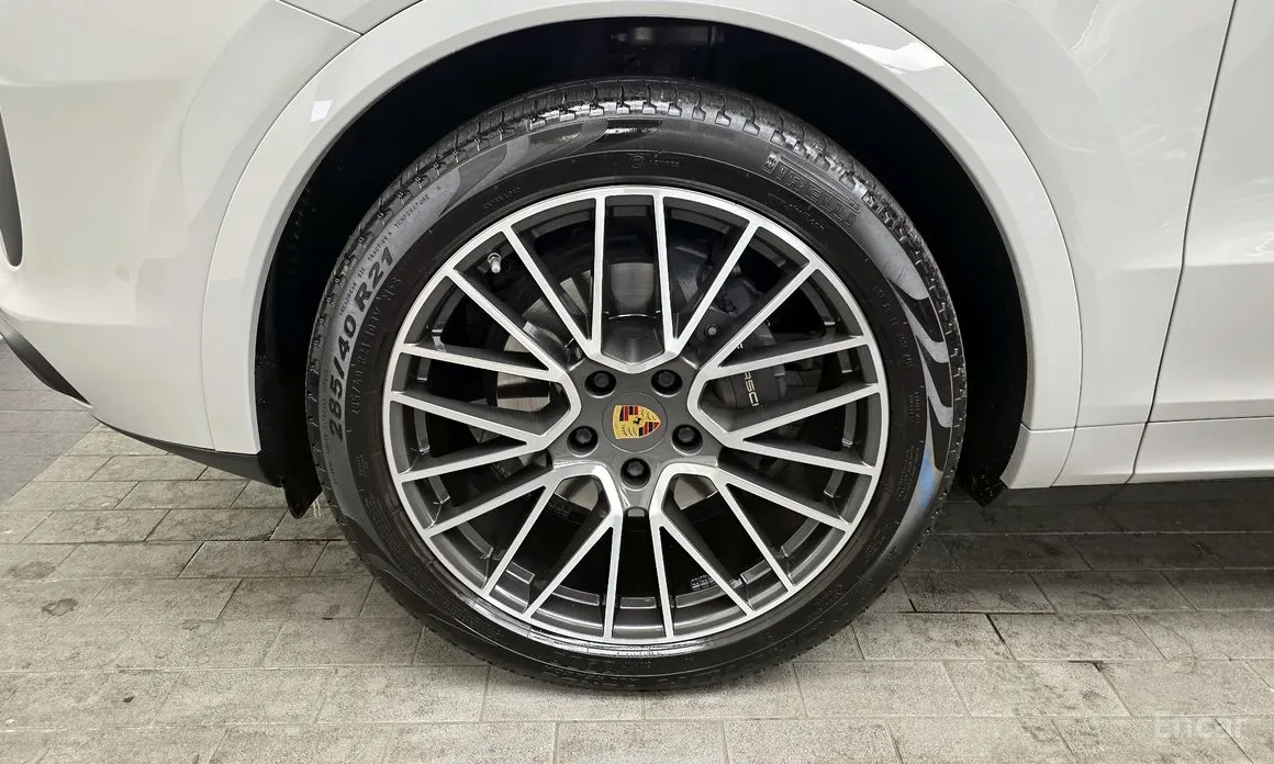 Фото 5 - Porsche Cayenne