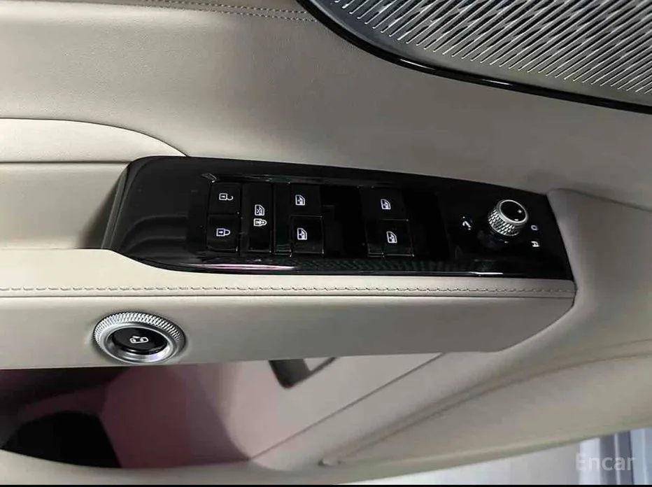 Фото 14 - Maserati Grecale