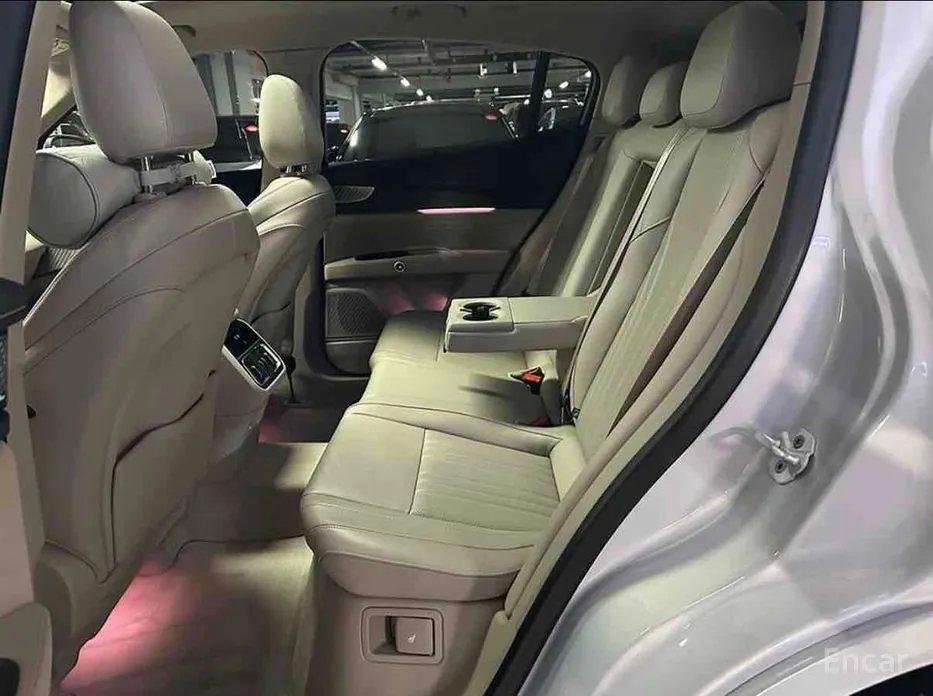 Фото 6 - Maserati Grecale