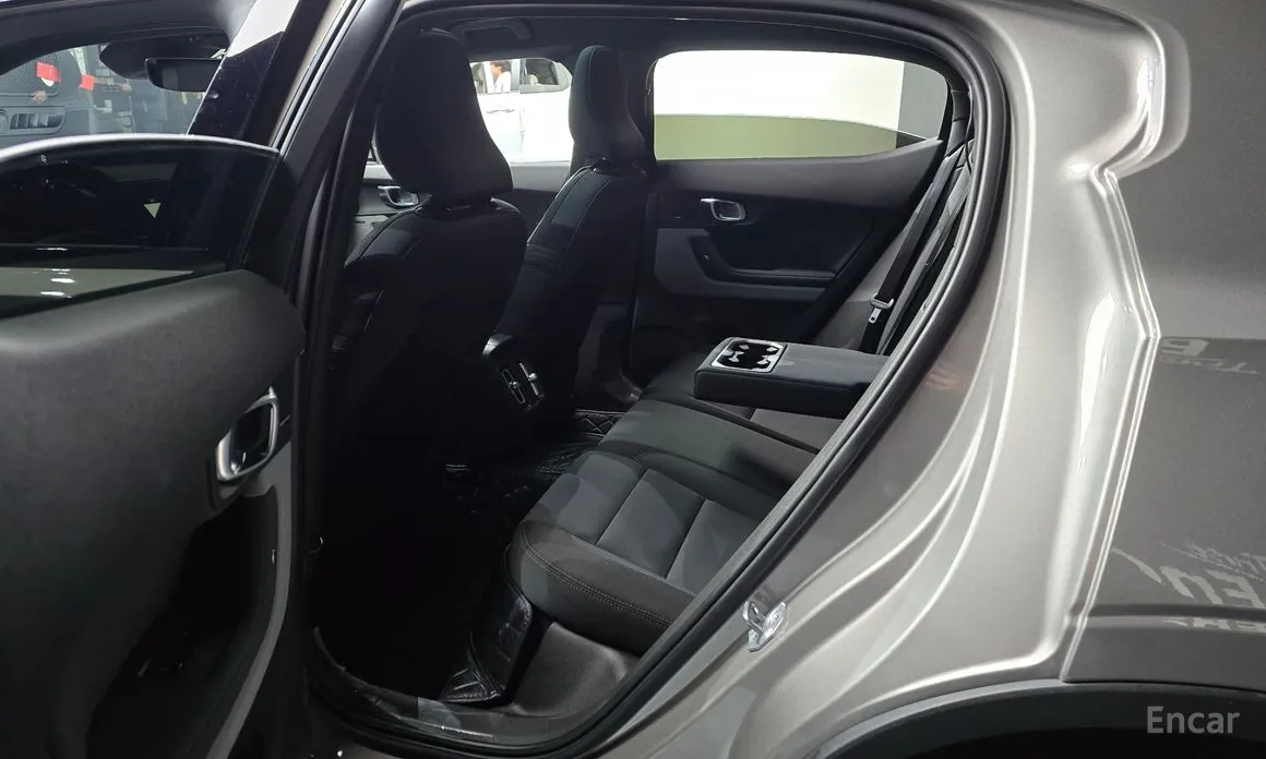 Фото 11 - Polestar 2