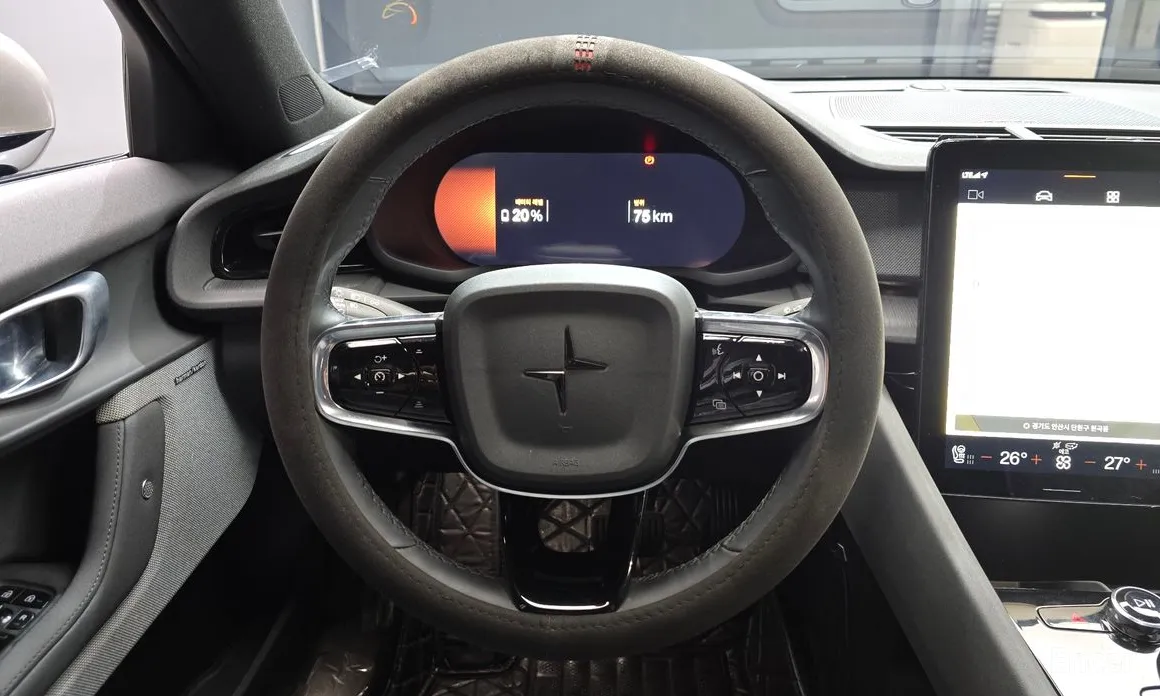 Фото 13 - Polestar 2