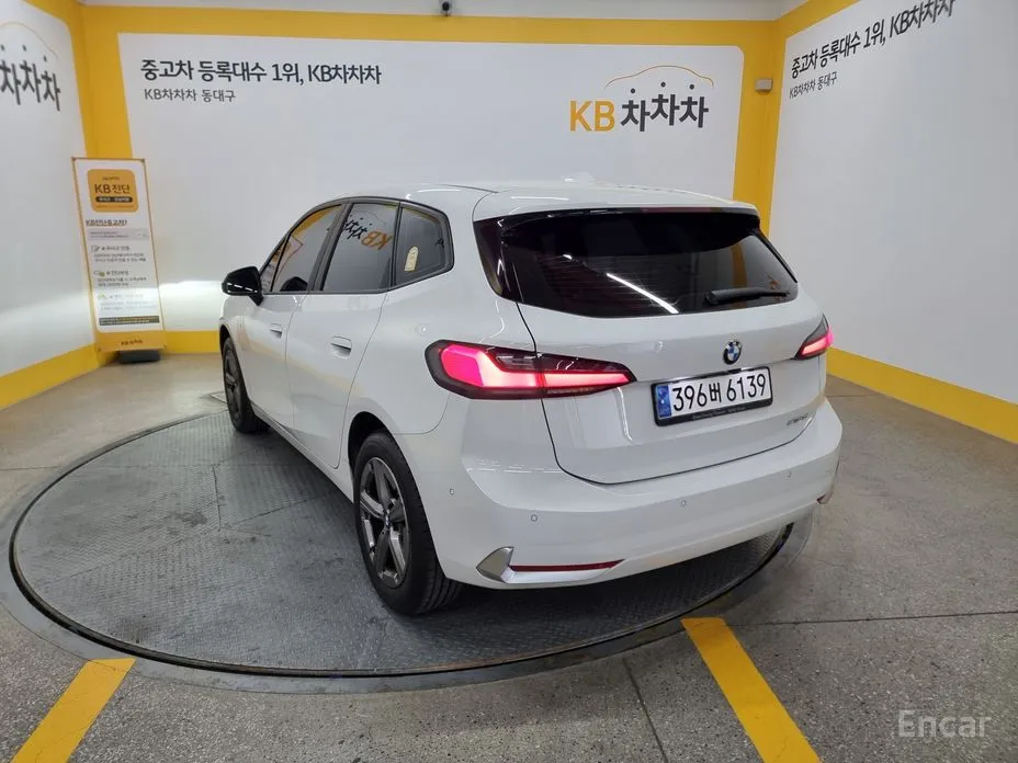 Фото 2 - BMW 2 Series