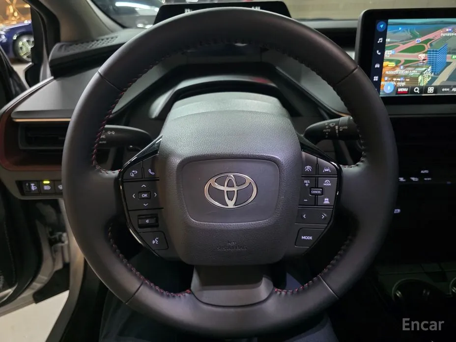 Фото 11 - Toyota Prius