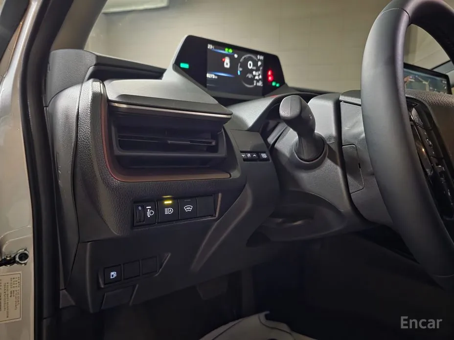 Фото 12 - Toyota Prius