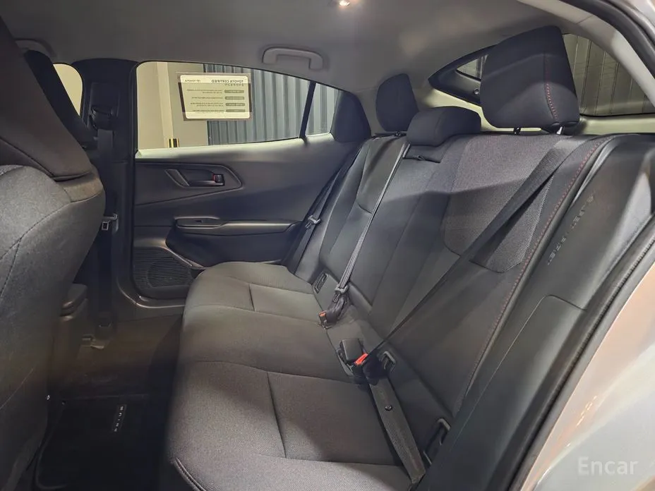 Фото 15 - Toyota Prius