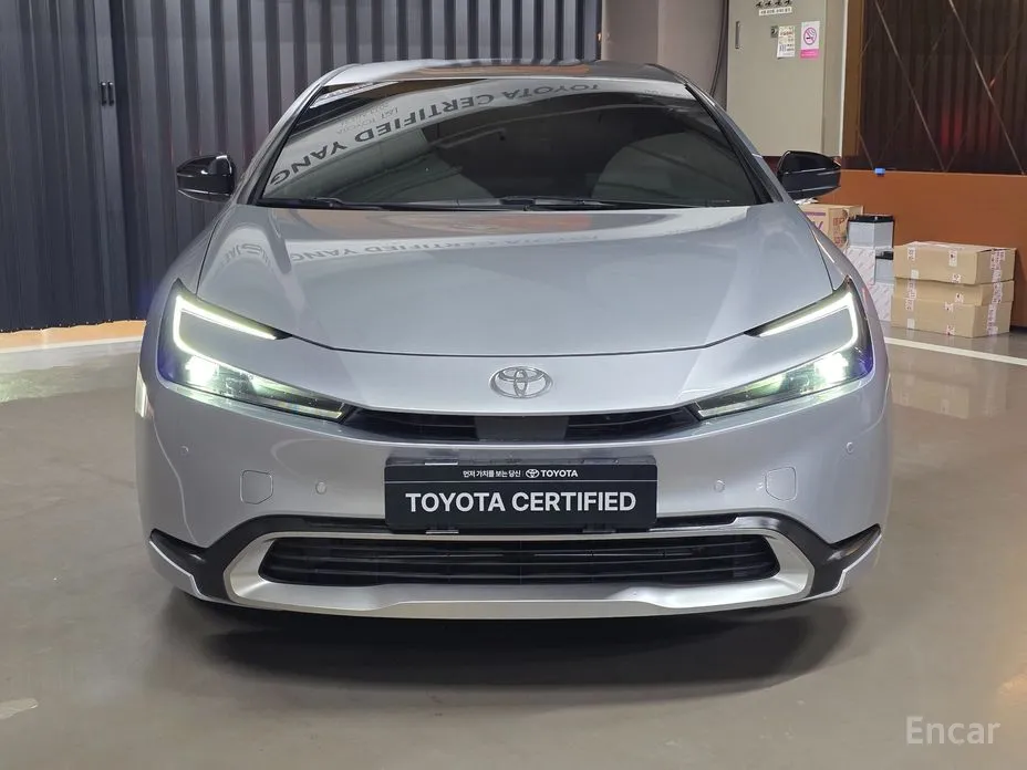 Фото 3 - Toyota Prius