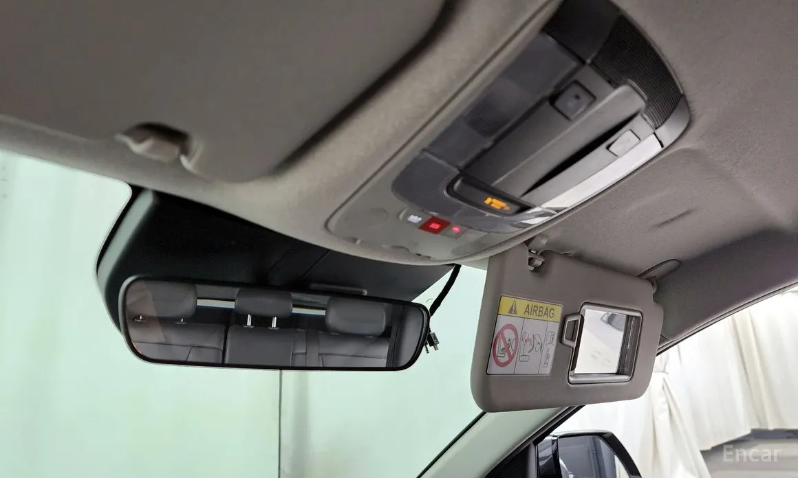 Фото 17 - Kia Niro