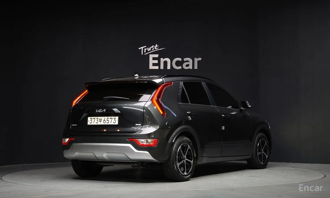 Фото 2 - Kia Niro