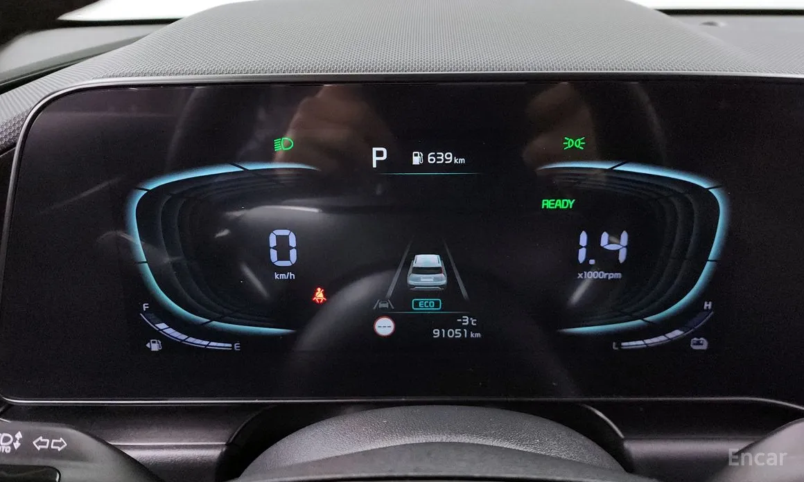 Фото 8 - Kia Niro