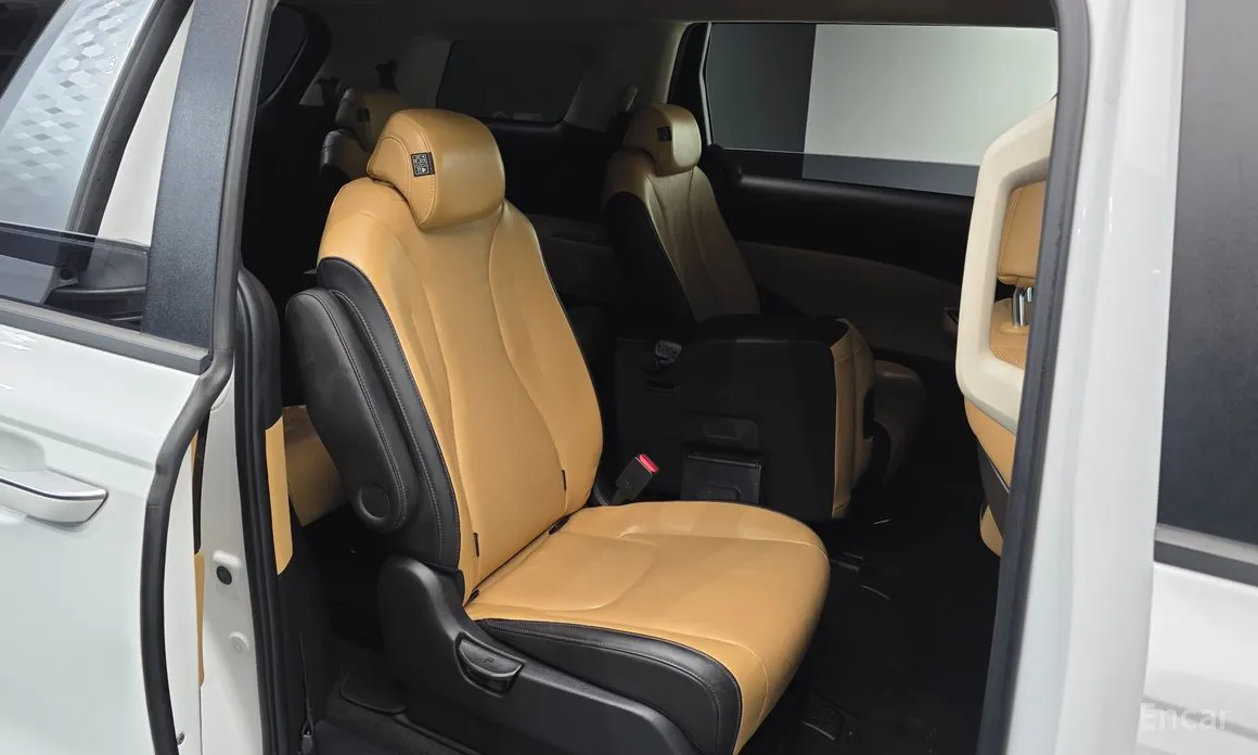 Фото 12 - Kia Carnival